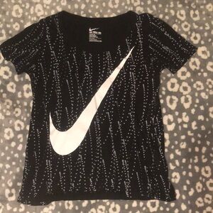 Nike Black and White T-Shirt